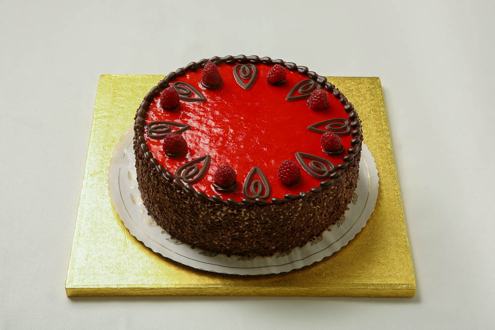 Raspberry Chocolate Mousse Cake_03.jpg